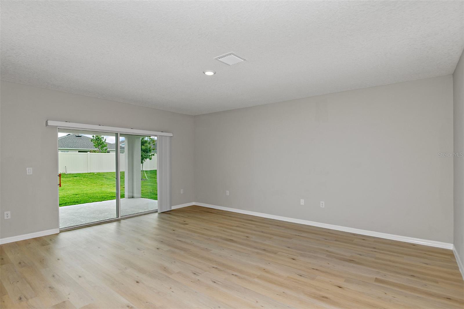 Image 3 of 31 For 34993 Arbor Retreat Drive