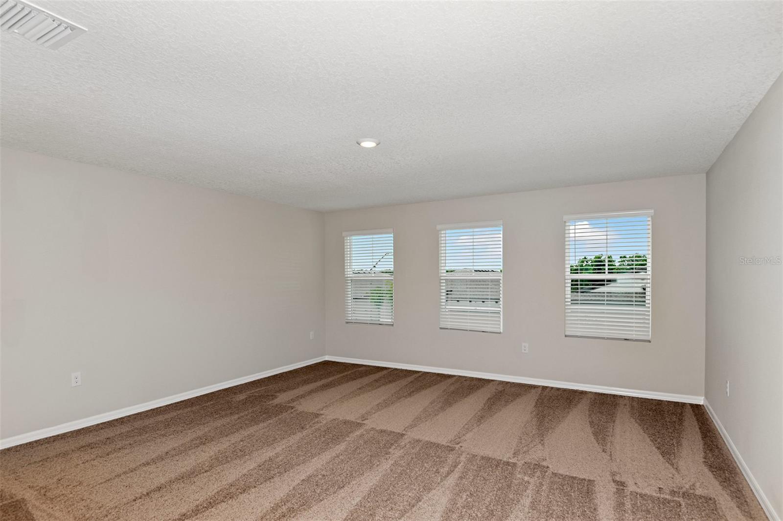 Image 4 of 31 For 34993 Arbor Retreat Drive