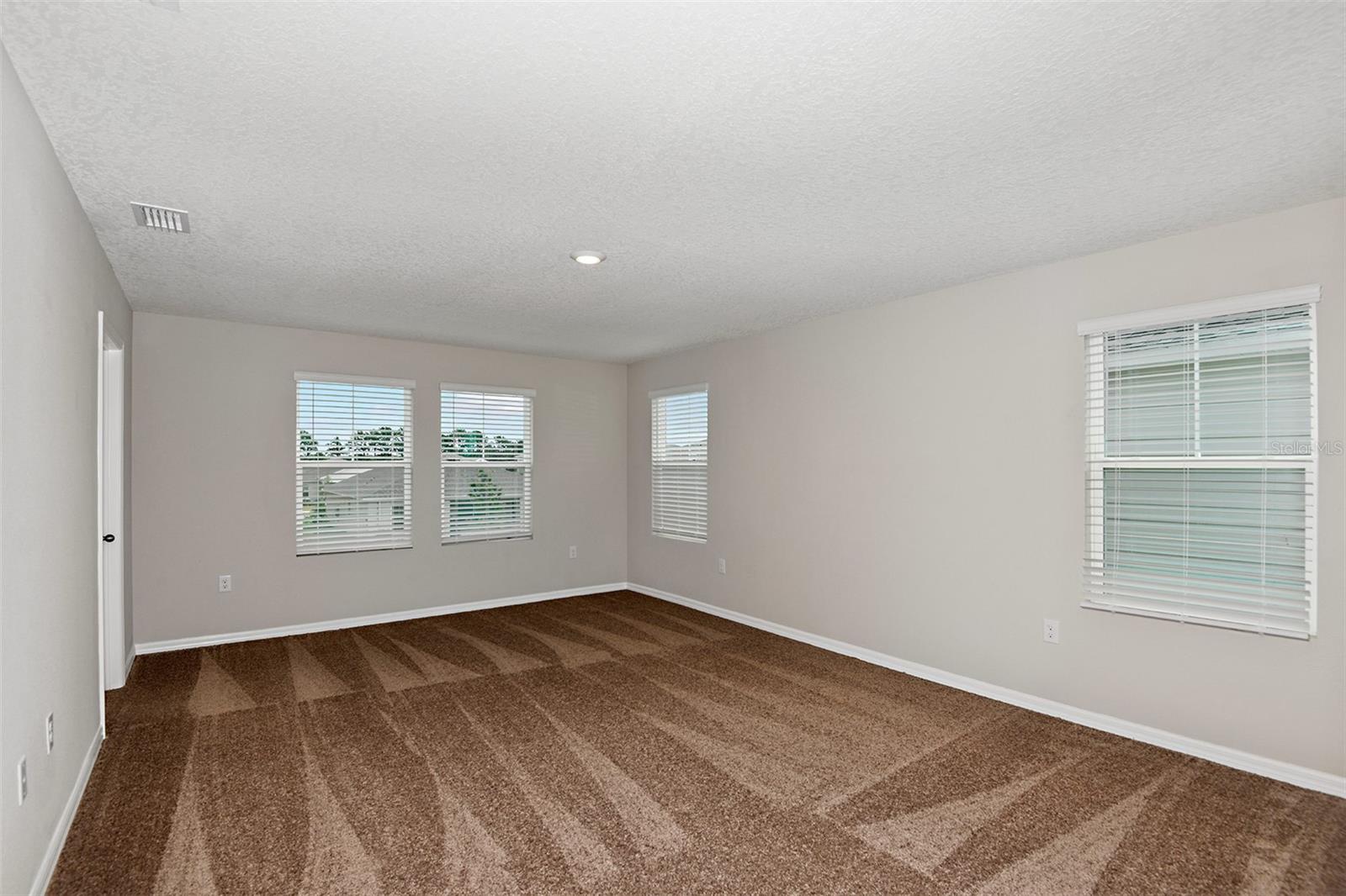 Image 5 of 31 For 34993 Arbor Retreat Drive
