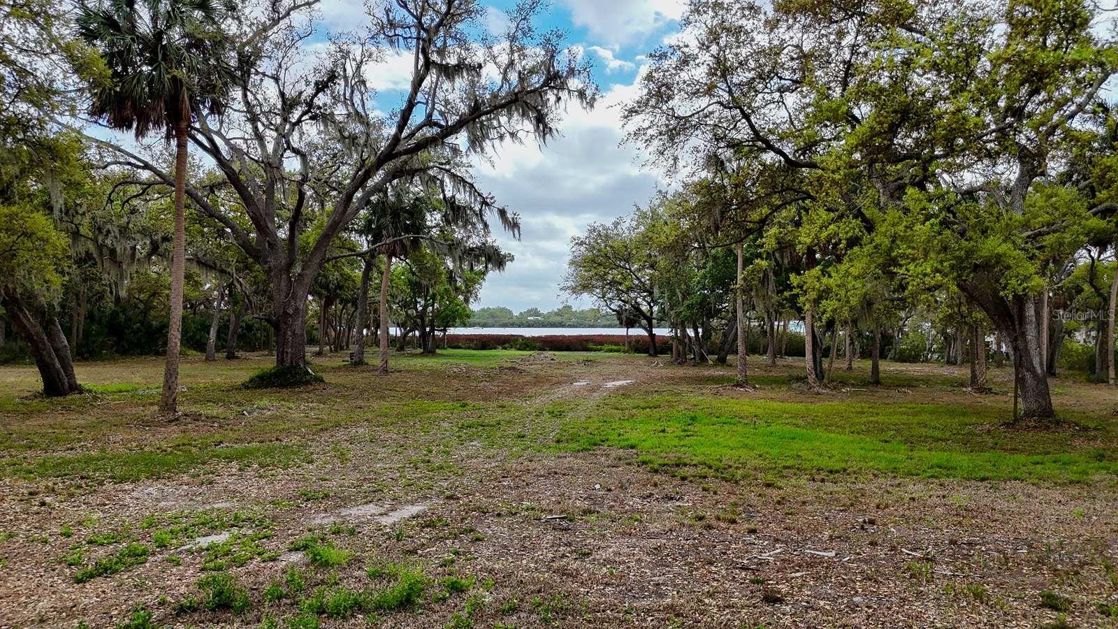 Image 3 of 6 For 7013 & 7015 Riverview Drive