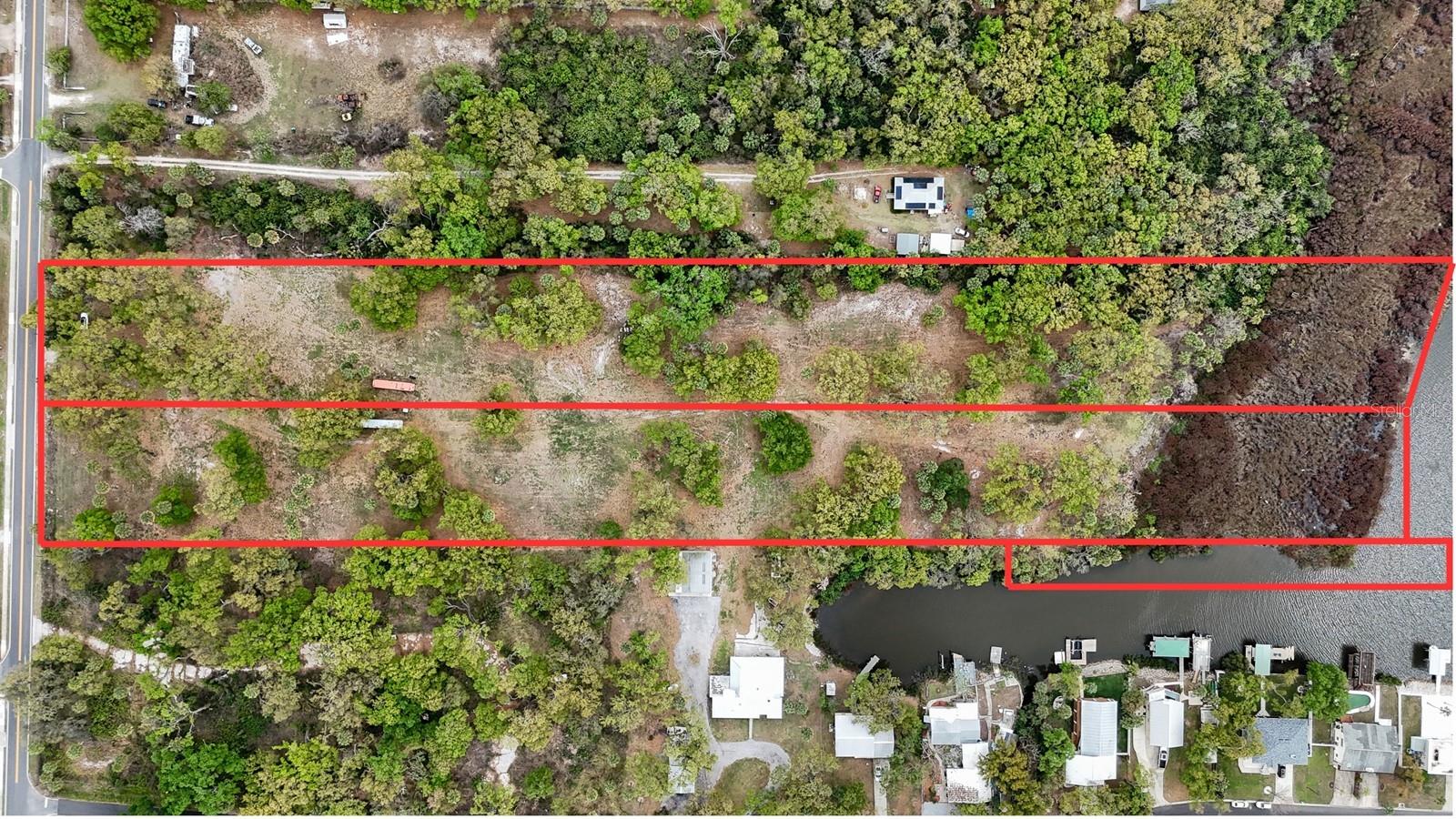 Image 5 of 6 For 7013 & 7015 Riverview Drive