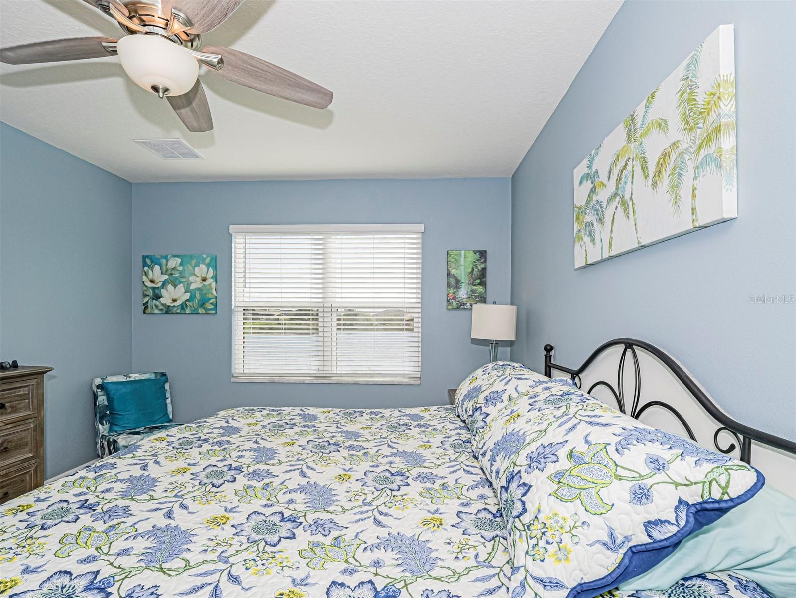 Listing photo id 16 for 6455 Topaz Drive