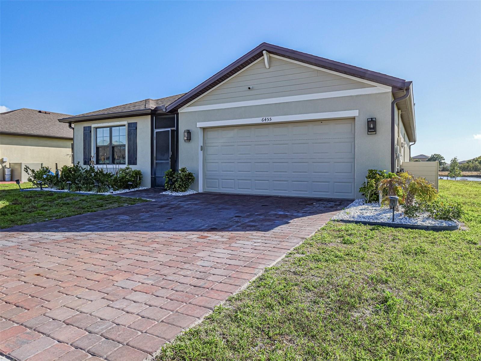 Listing photo id 0 for 6455 Topaz Drive