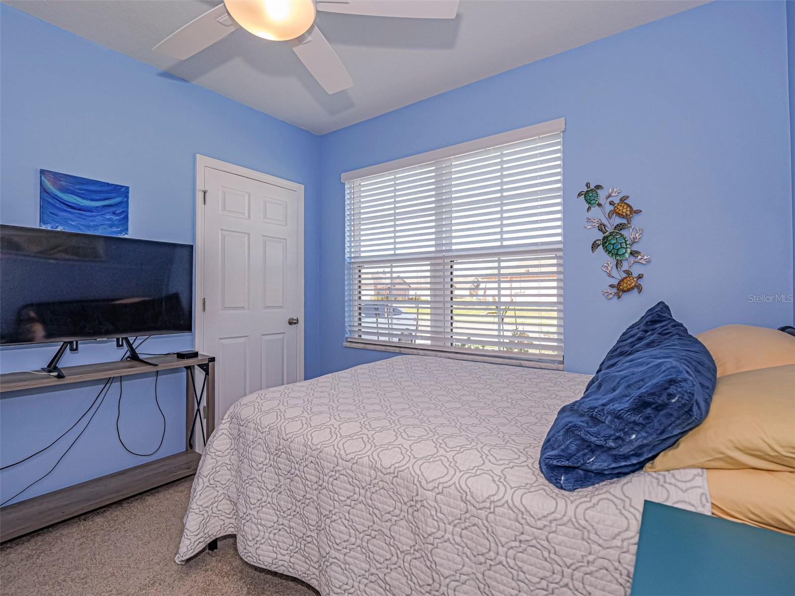 Listing photo id 22 for 6455 Topaz Drive