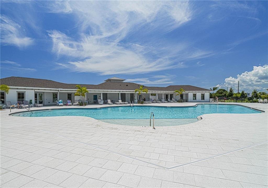 Listing photo id 35 for 6455 Topaz Drive
