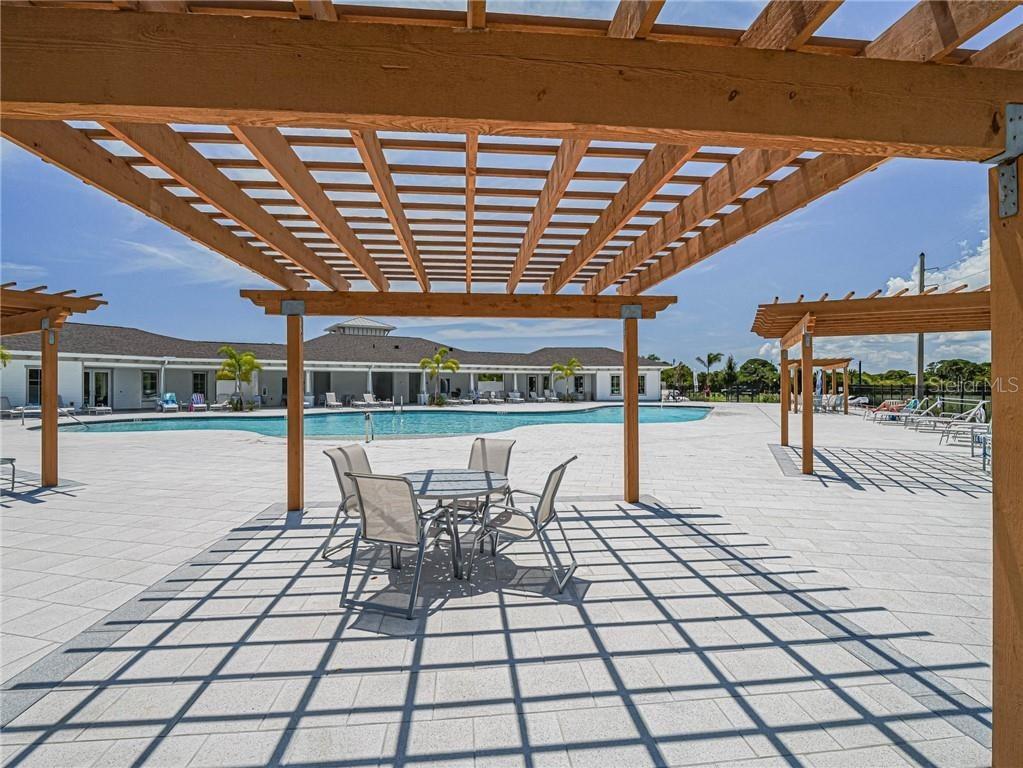 Listing photo id 37 for 6455 Topaz Drive
