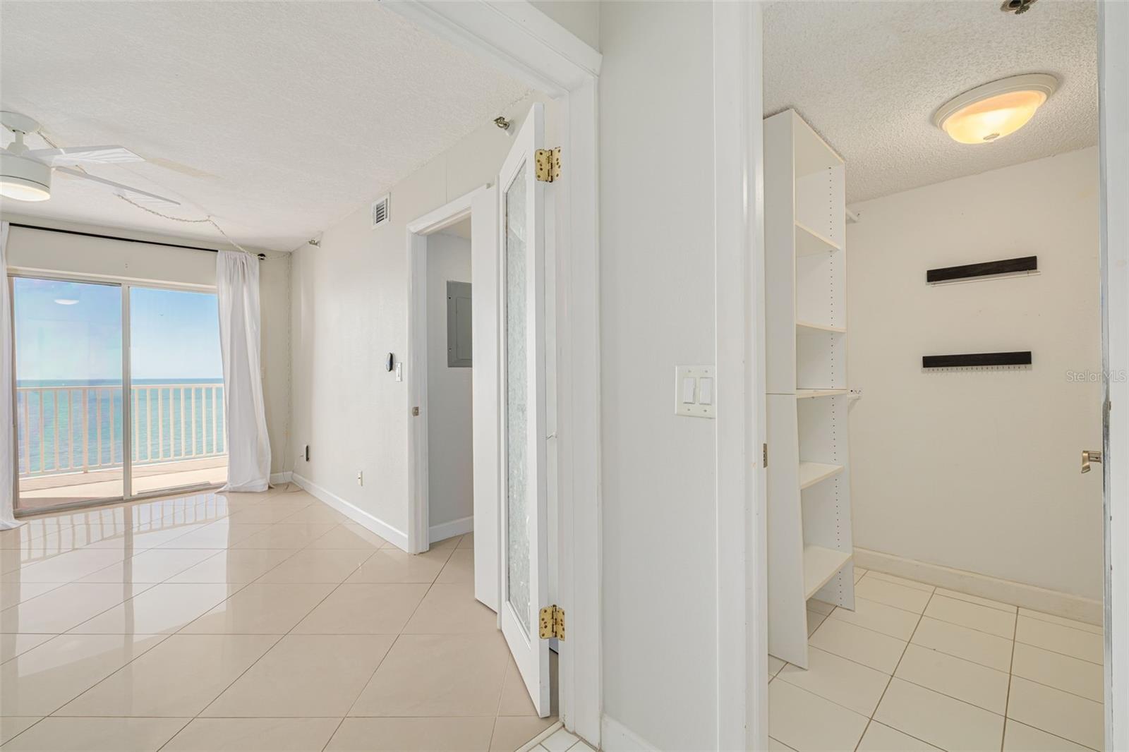 Image 19 of 36 For 7432 Sunshine Skyway Lane S 704
