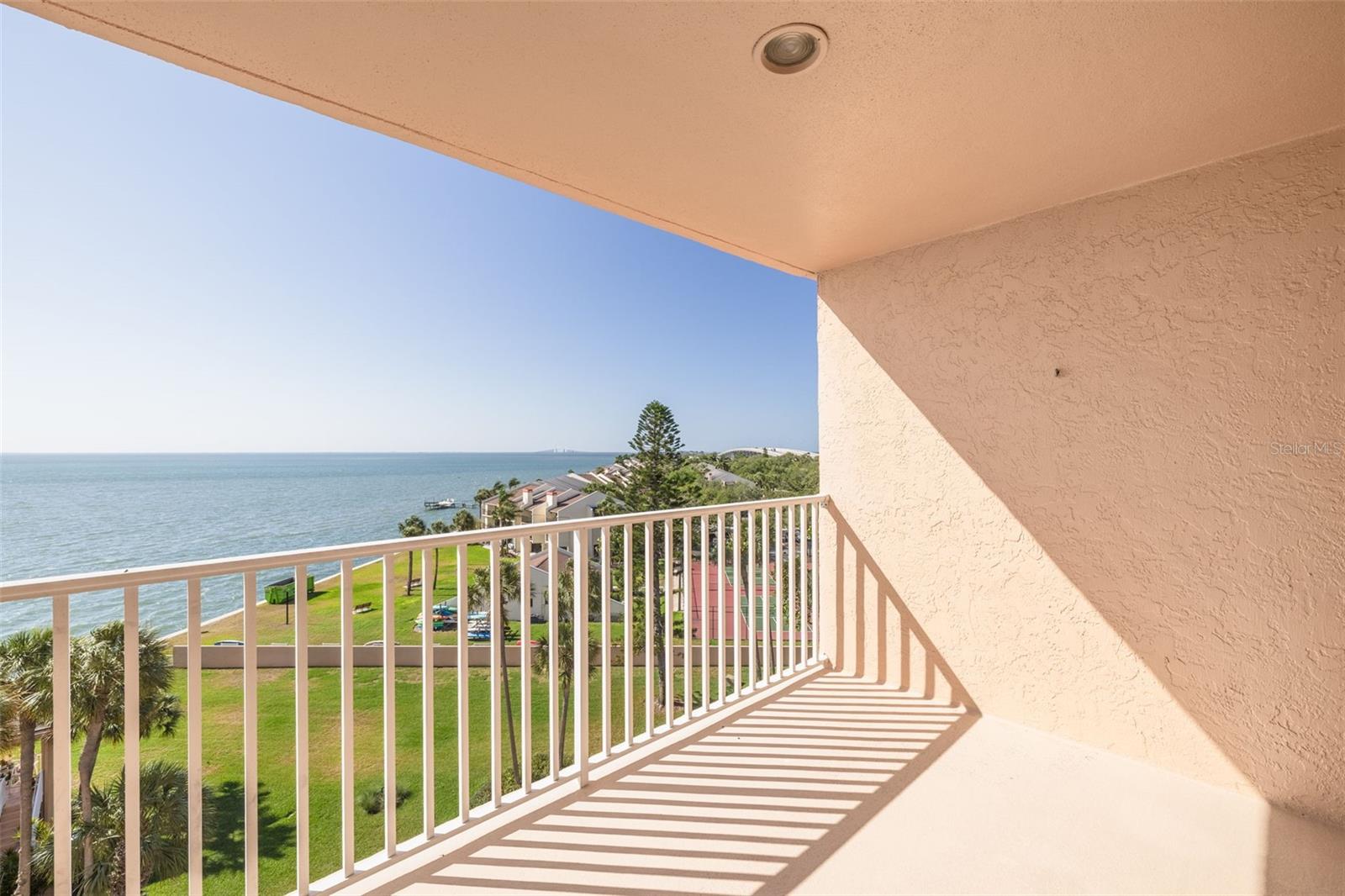 Image 21 of 36 For 7432 Sunshine Skyway Lane S 704
