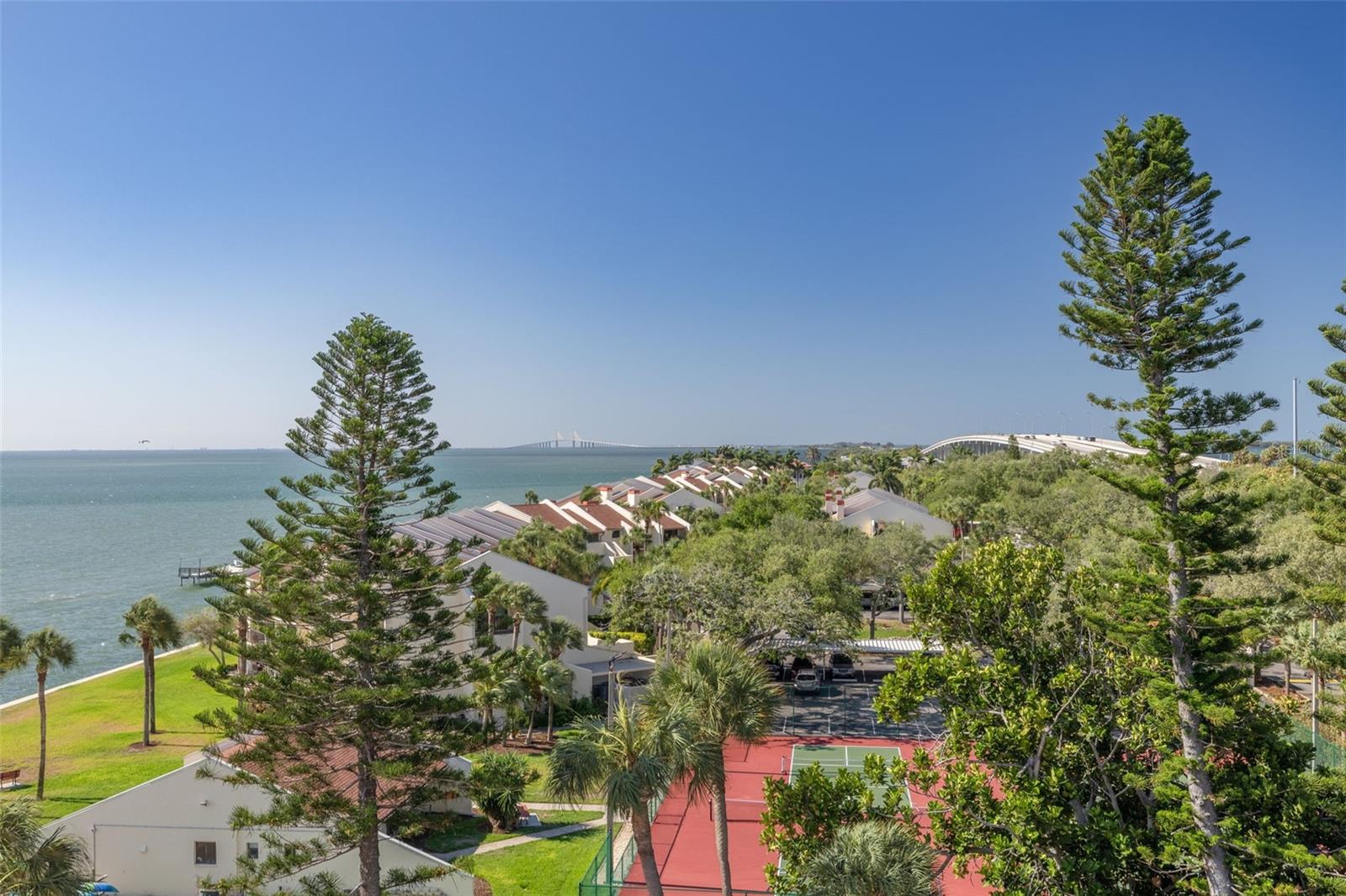 Image 8 of 36 For 7432 Sunshine Skyway Lane S 704