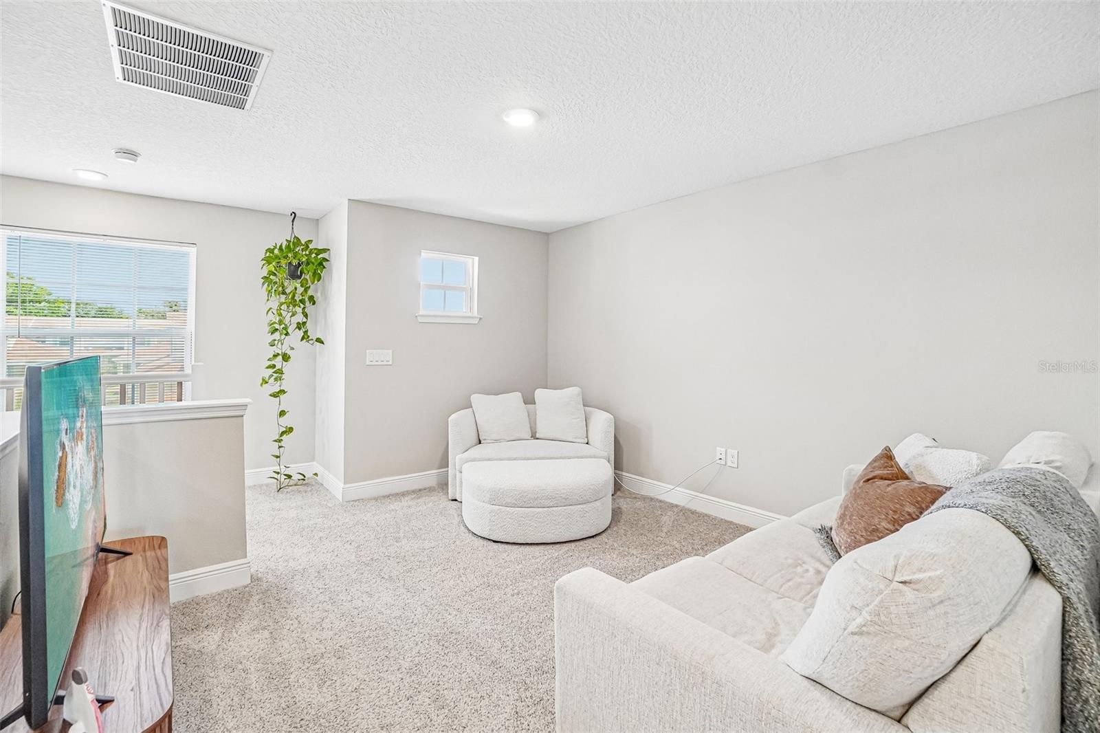 Image 14 of 29 For 5282 Neil Drive