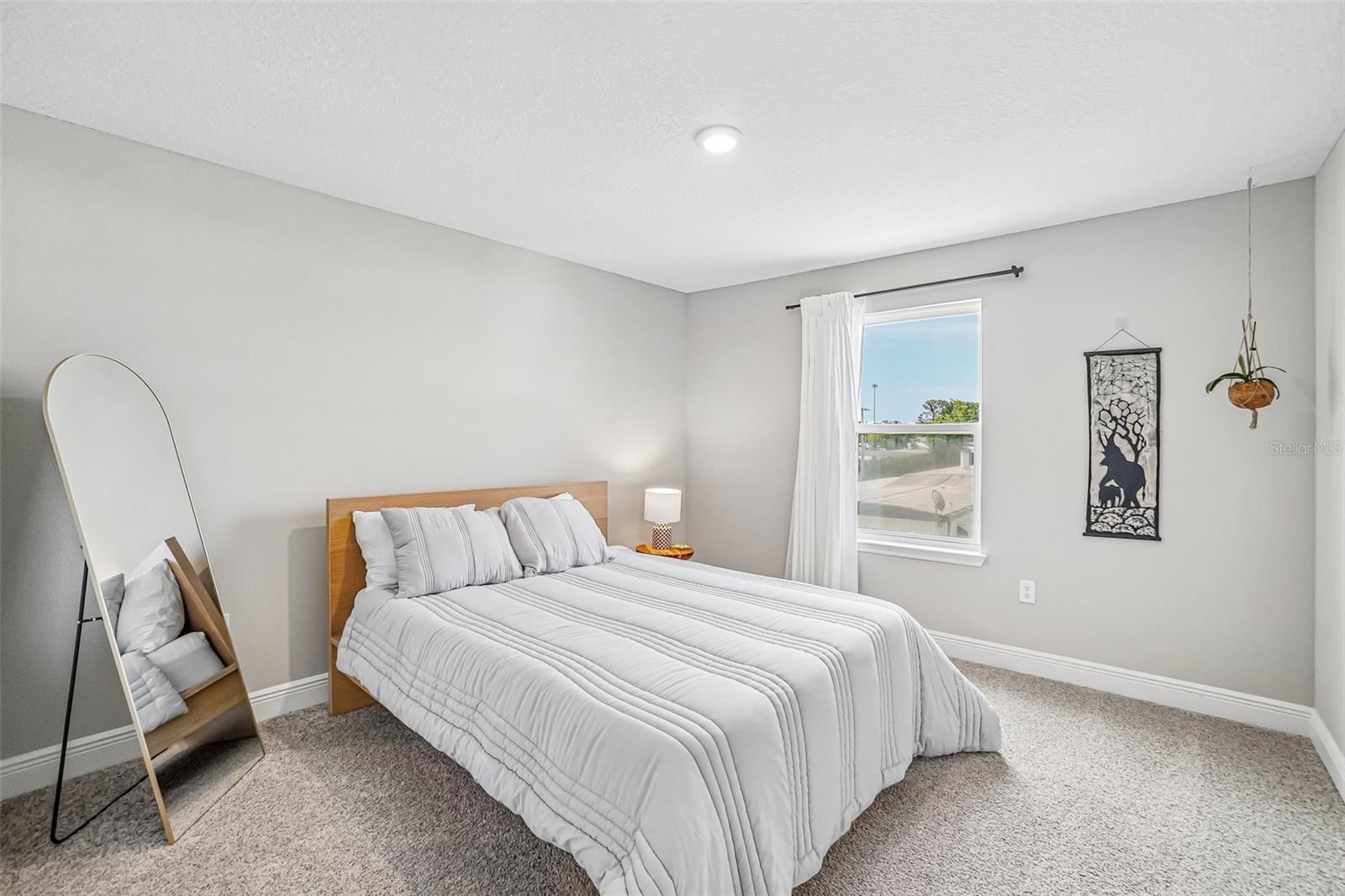 Image 16 of 29 For 5282 Neil Drive