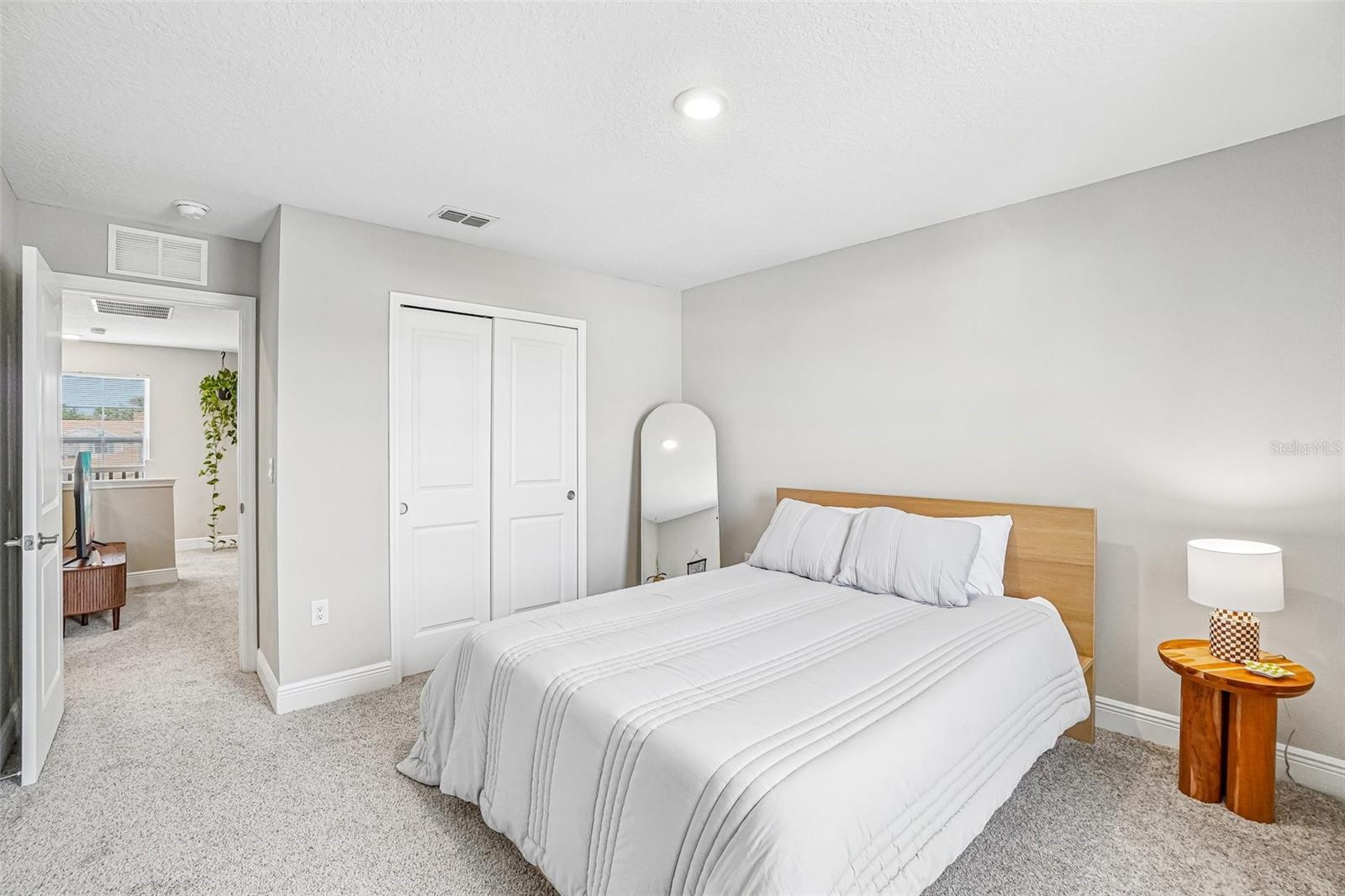 Image 17 of 29 For 5282 Neil Drive