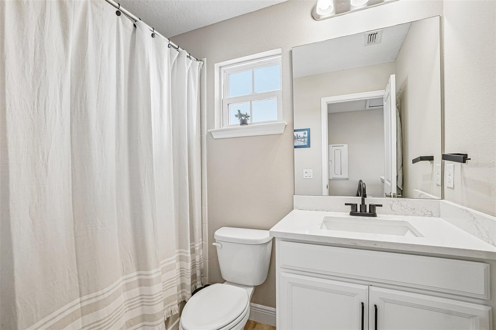 Image 19 of 29 For 5282 Neil Drive