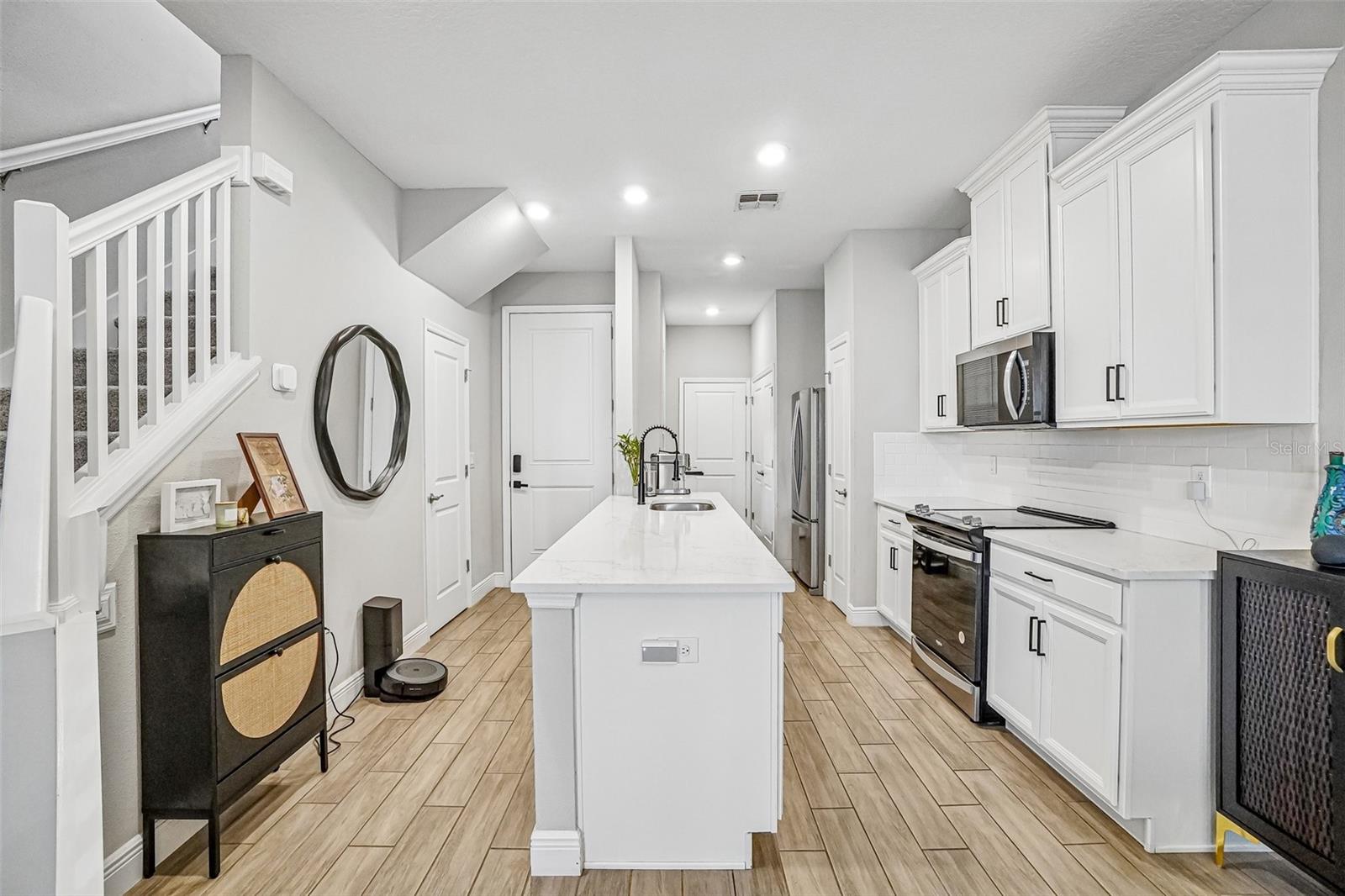 Image 6 of 29 For 5282 Neil Drive