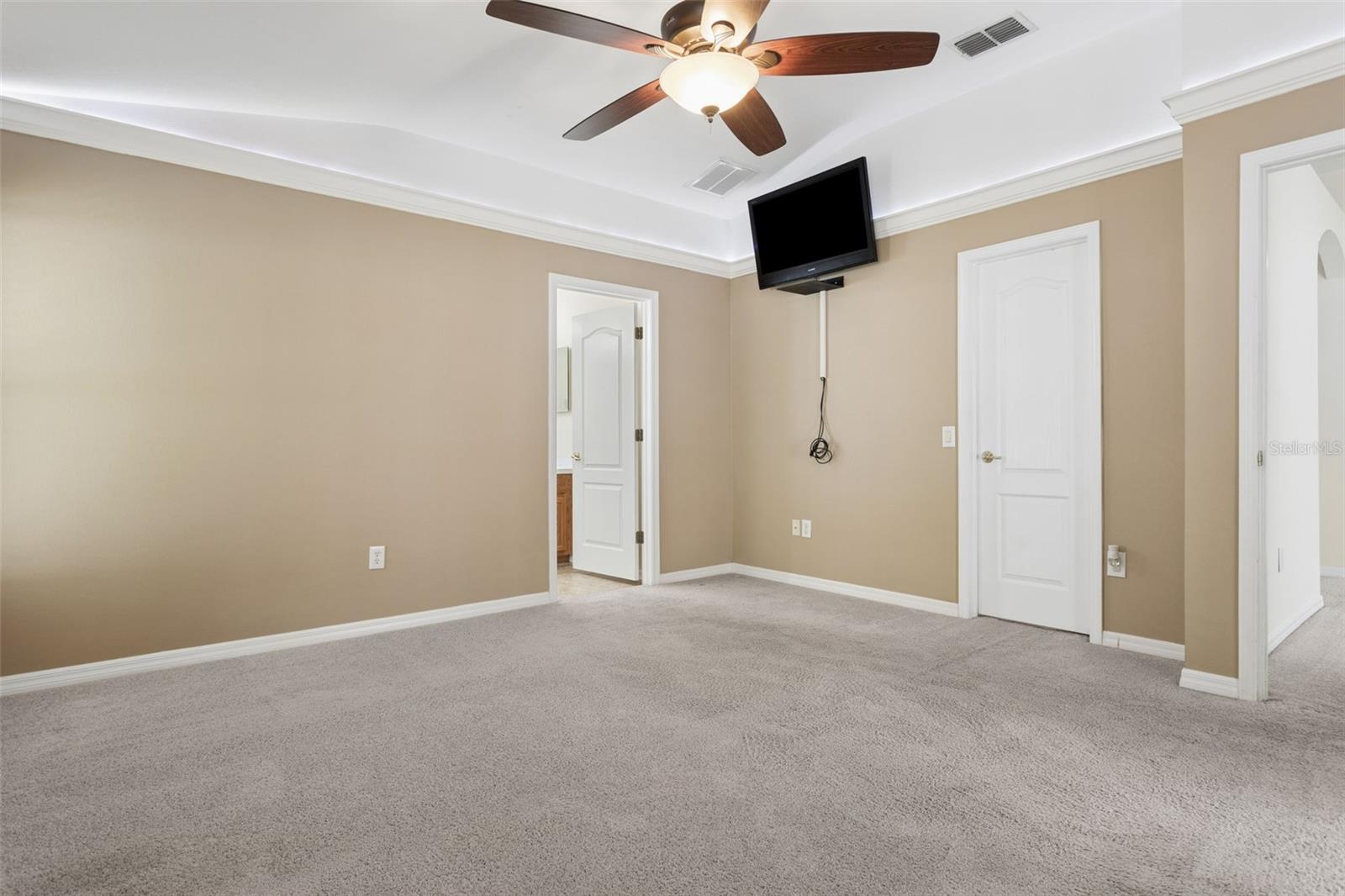 Image 19 of 28 For 25932 Terrawood Loop