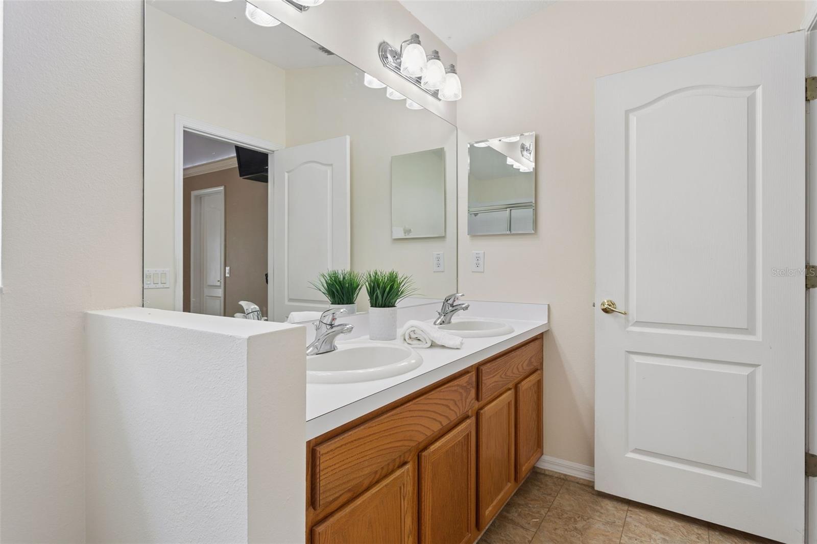 Image 21 of 28 For 25932 Terrawood Loop