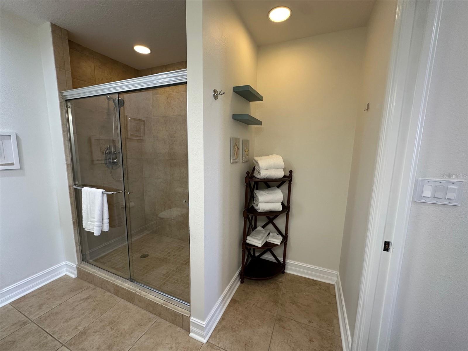 Image 15 of 73 For 13941 Clubhouse Dr  315