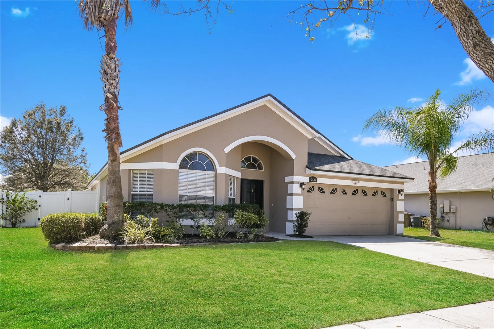 Image 2 of 15 For 2502 Balmoral Drive