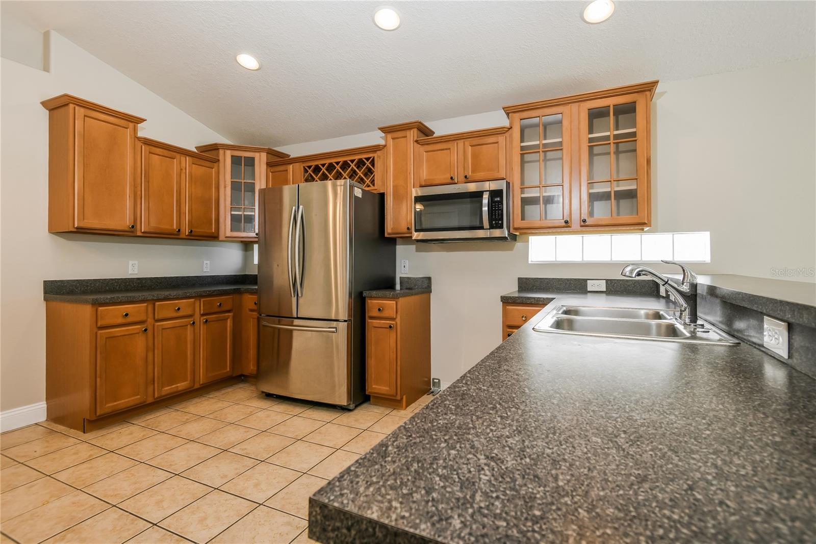 Image 7 of 15 For 2502 Balmoral Drive