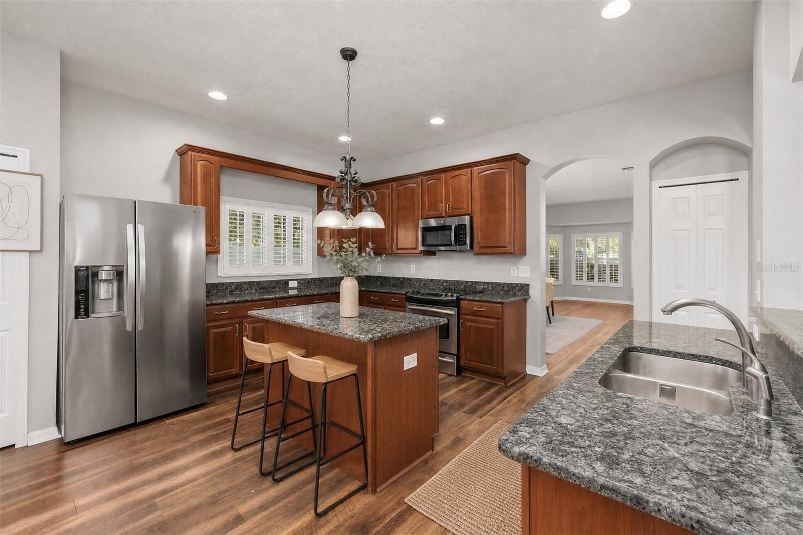 Image 22 of 54 For 15501 Kingsmill Place