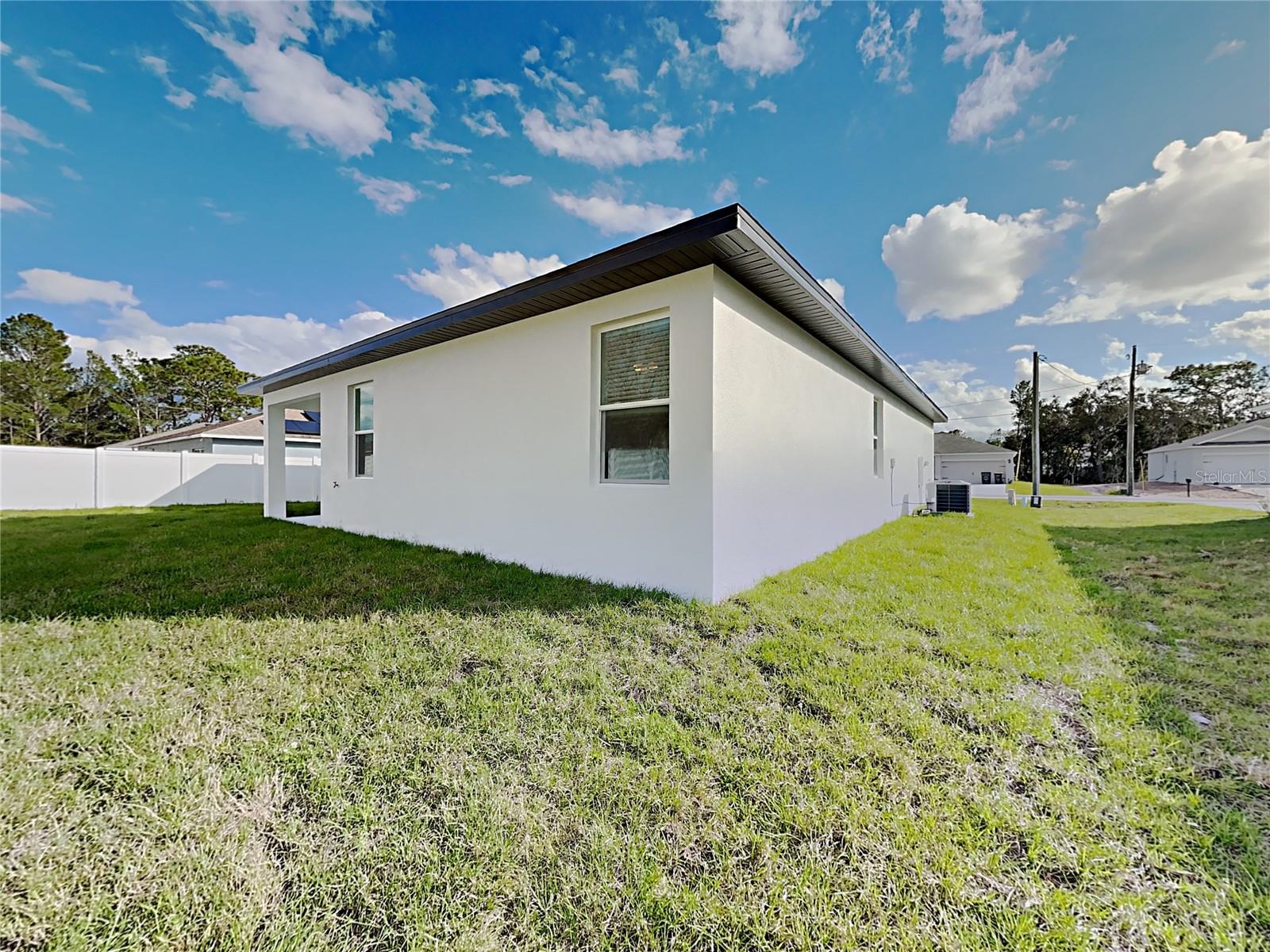 Image 16 of 17 For 354 Gardenia Court