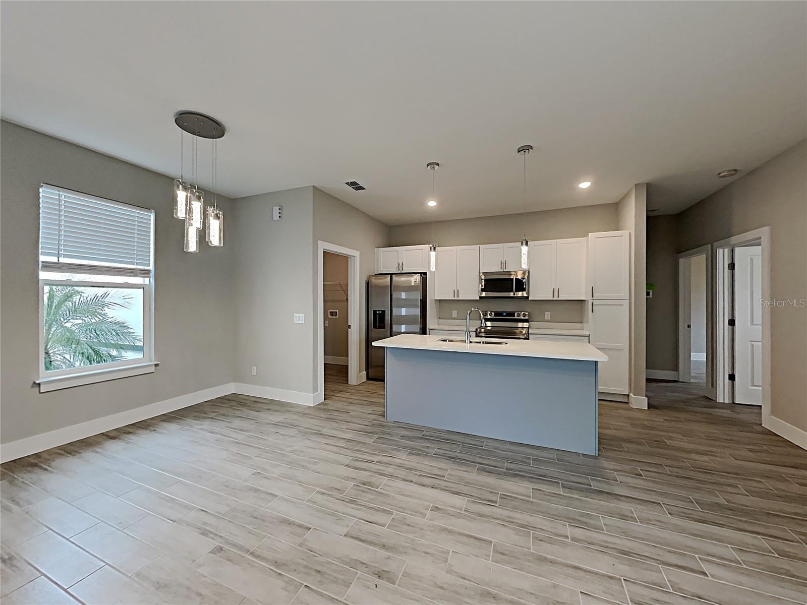 Image 3 of 17 For 354 Gardenia Court