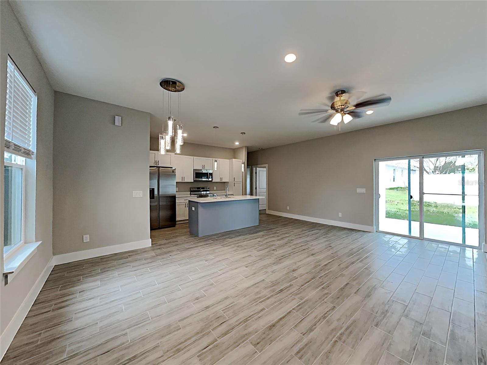 Image 4 of 17 For 354 Gardenia Court