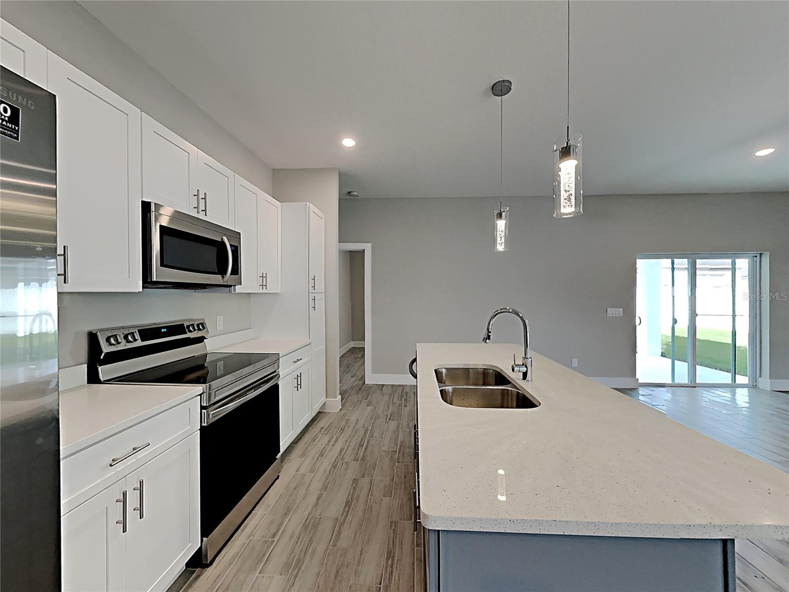 Image 5 of 17 For 354 Gardenia Court