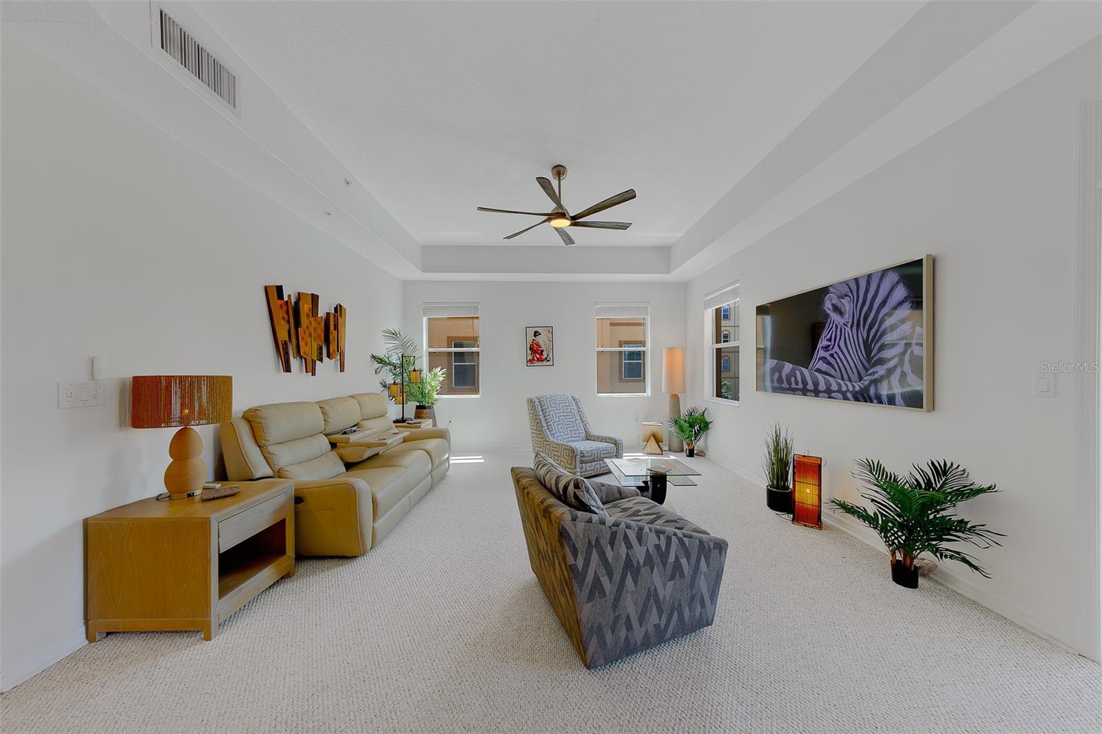 Image 3 of 16 For 642 Wells Court 302