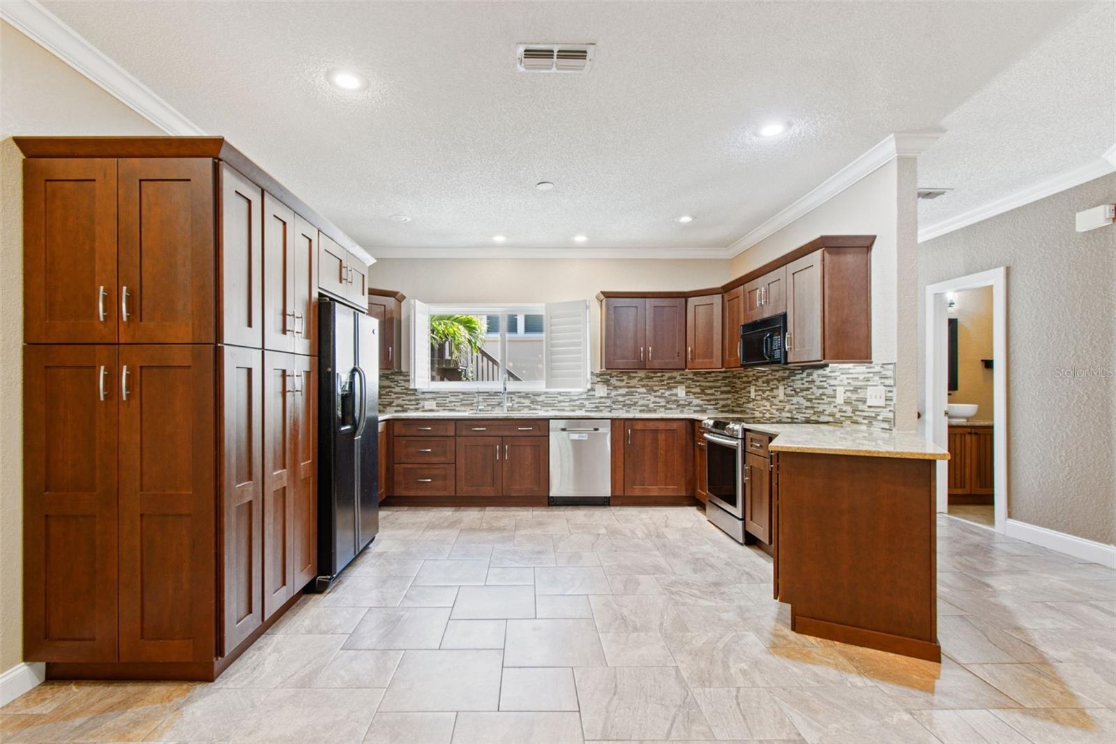Image 13 of 95 For 487 Pinellas Bayway S 207