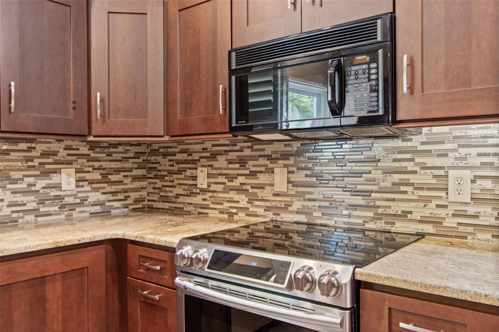 Image 21 of 95 For 487 Pinellas Bayway S 207