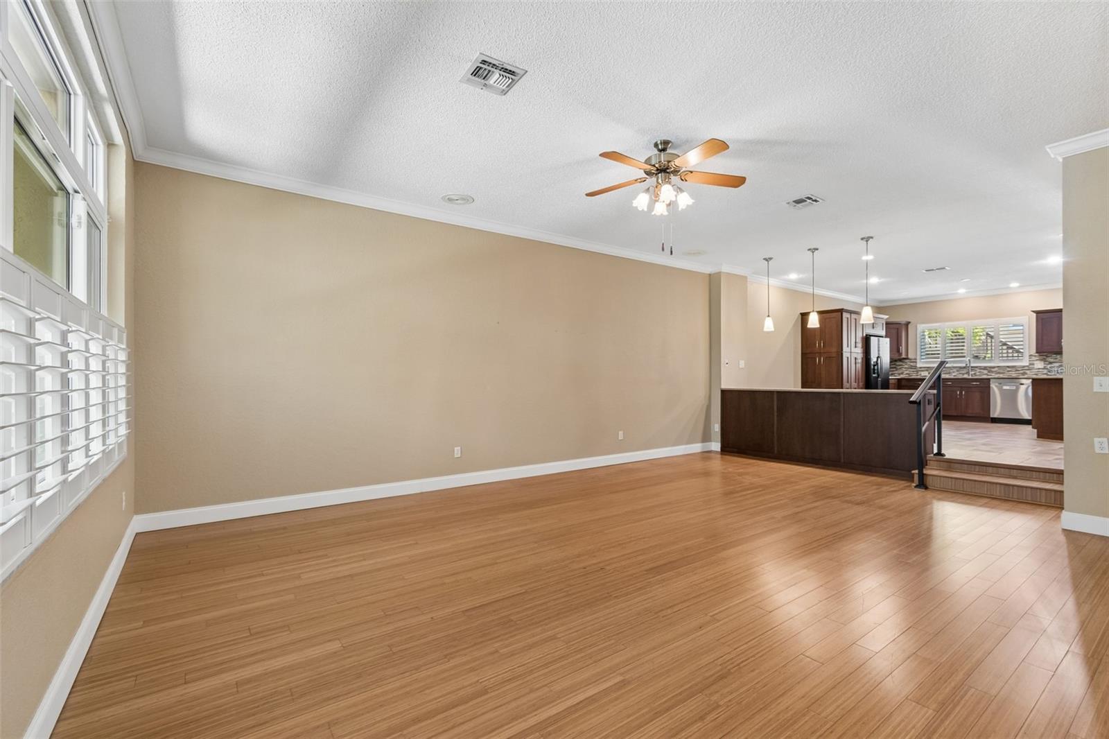 Image 28 of 95 For 487 Pinellas Bayway S 207
