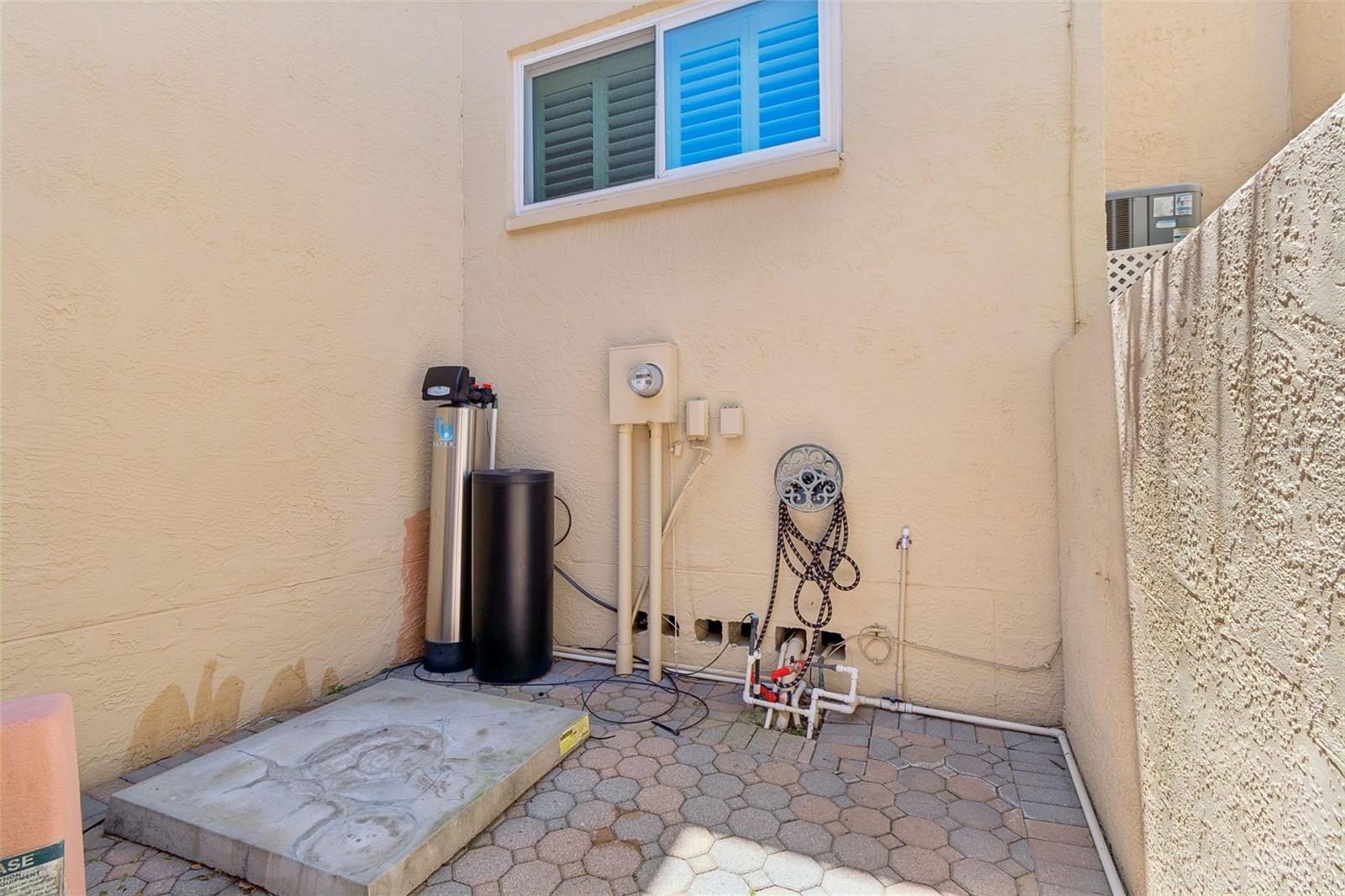 Image 75 of 95 For 487 Pinellas Bayway S 207