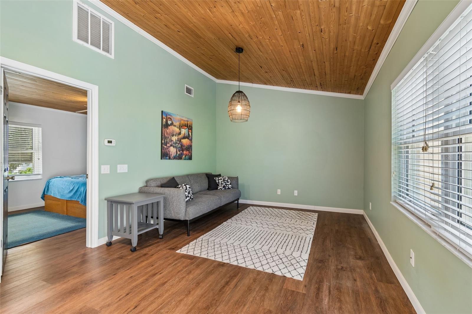 Image 79 of 95 For 487 Pinellas Bayway S 207