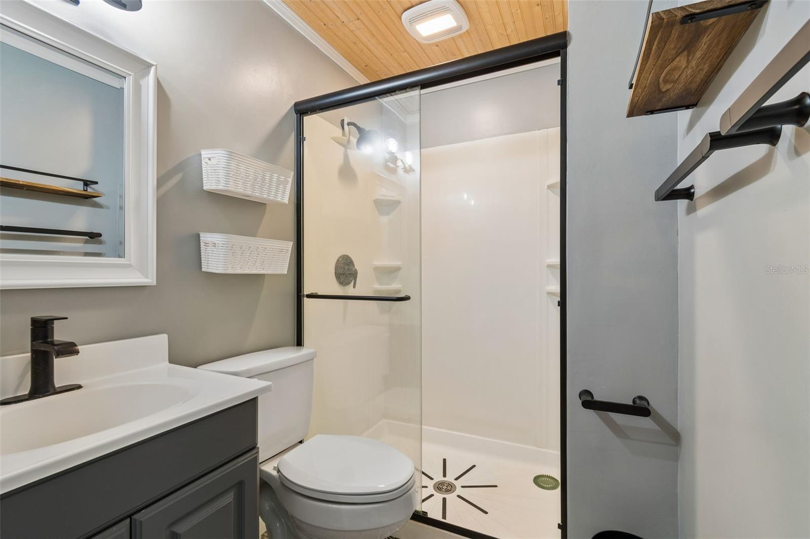 Image 87 of 95 For 487 Pinellas Bayway S 207