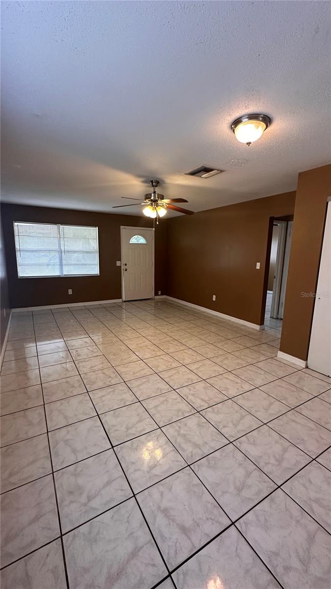 Listing photo id 2 for 3760 135th Avenue