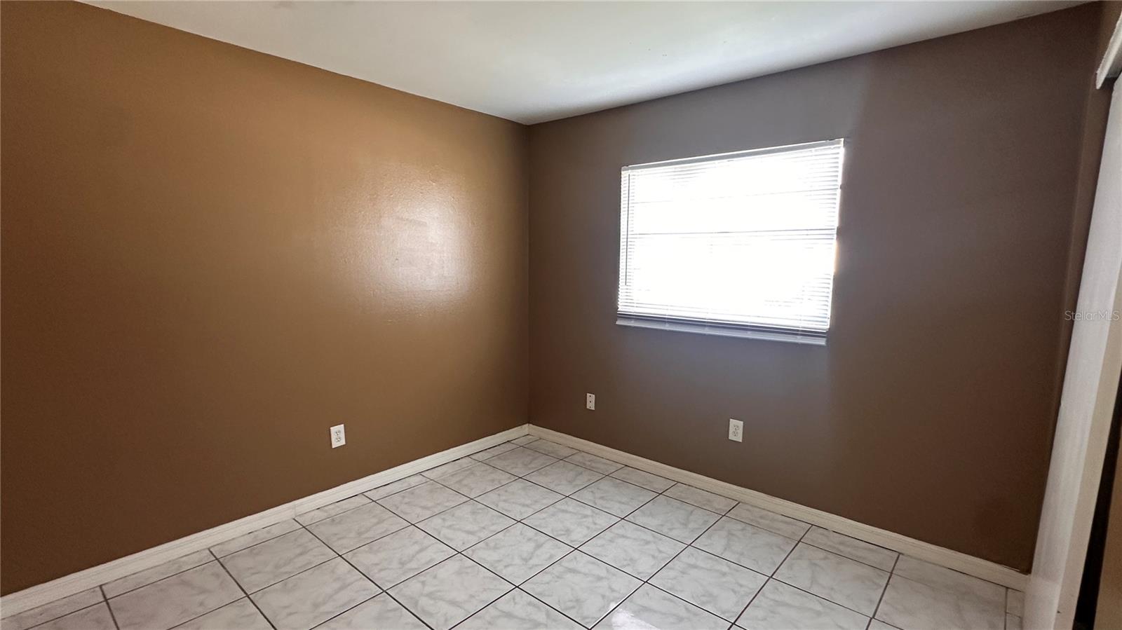 Listing photo id 5 for 3760 135th Avenue