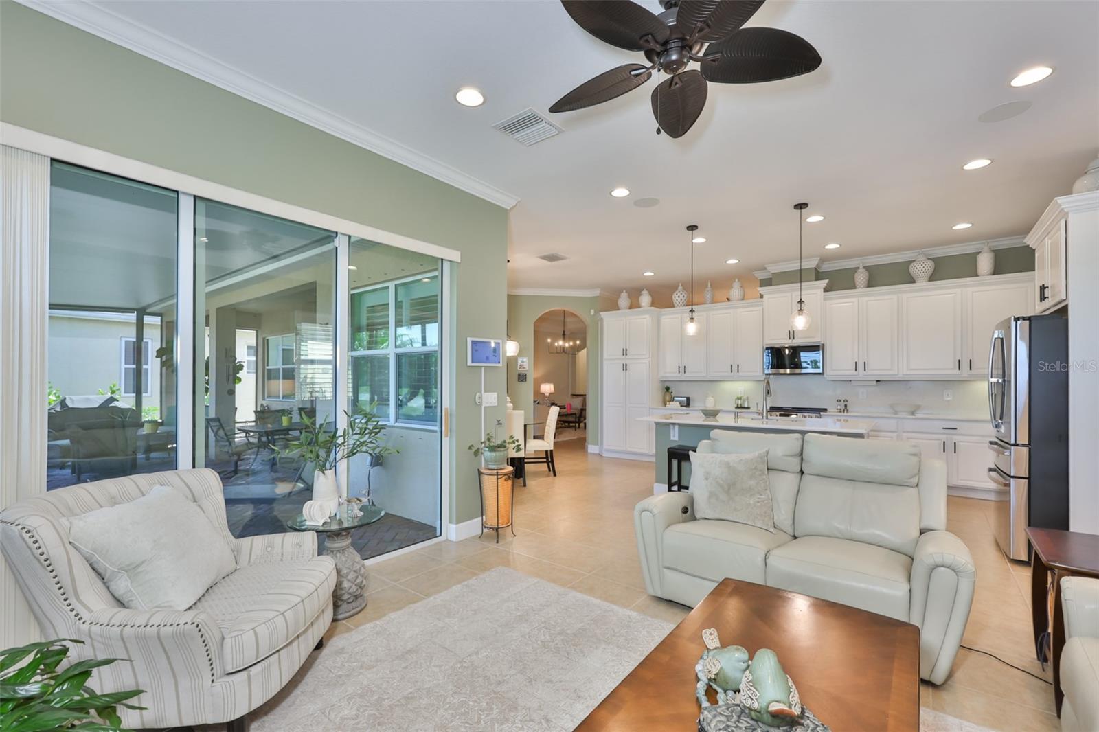 Image 15 of 47 For 1618 Emerald Dunes Drive