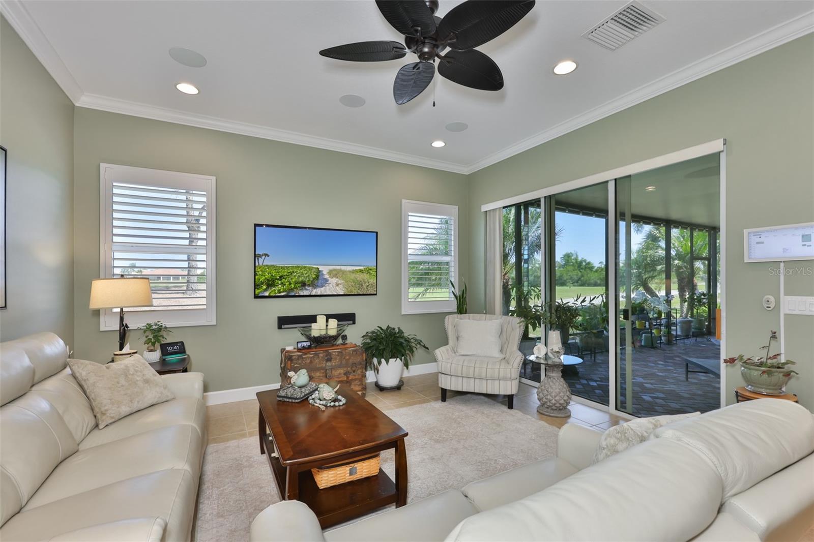 Image 17 of 47 For 1618 Emerald Dunes Drive