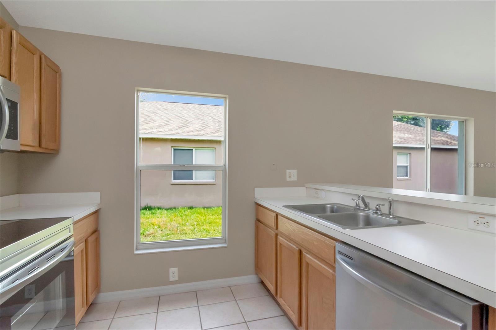 Image 10 of 35 For 18140 Portside Street