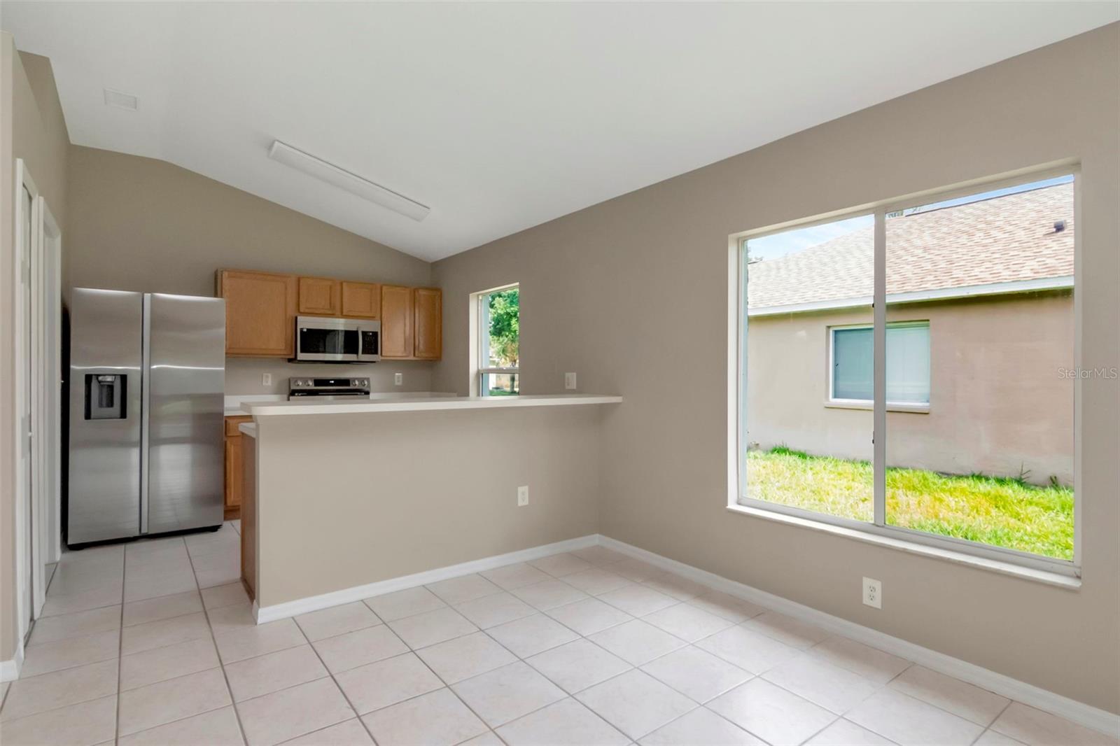Image 7 of 35 For 18140 Portside Street