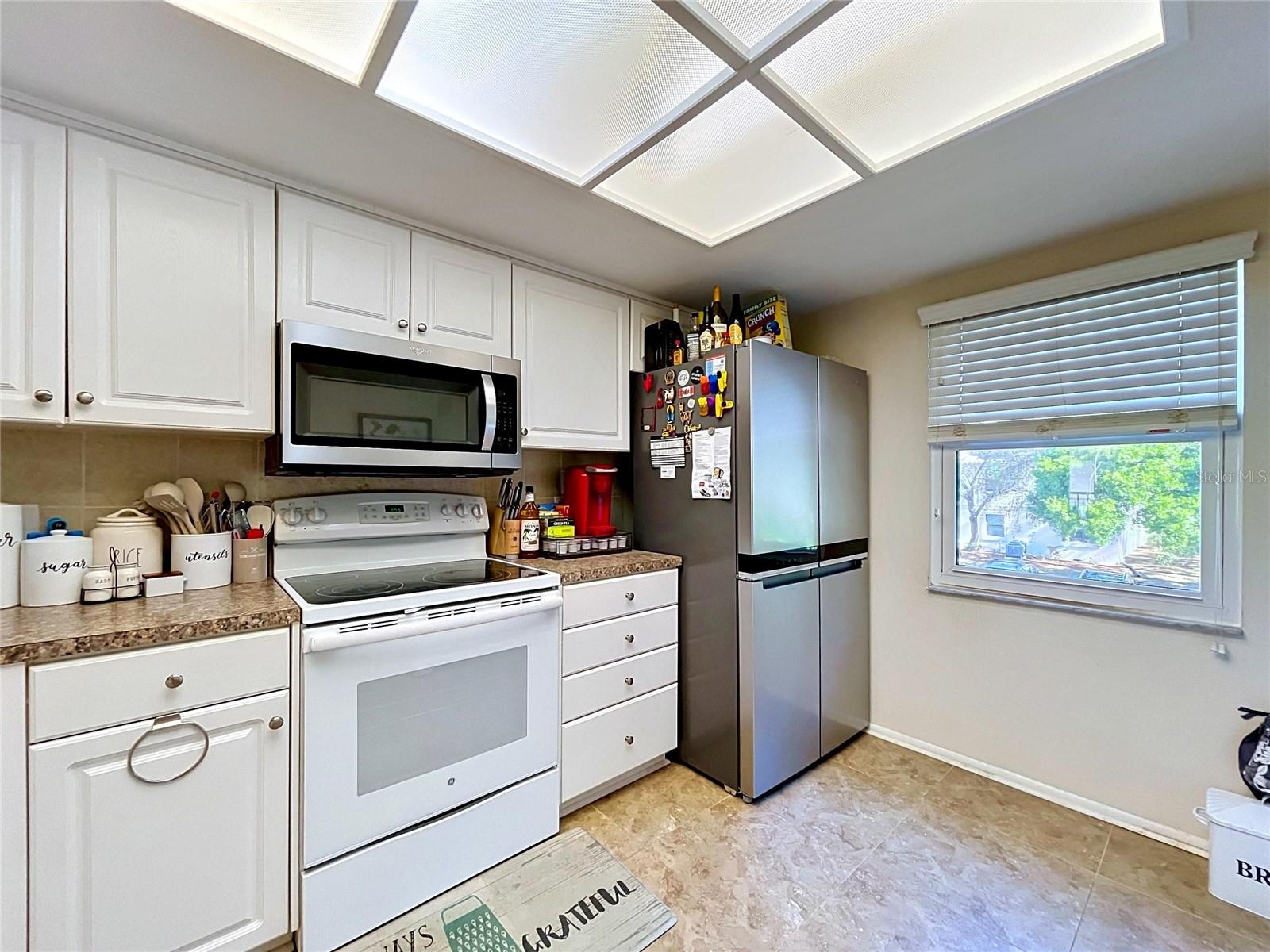 Image 7 of 52 For 202 Meadow Lane 50