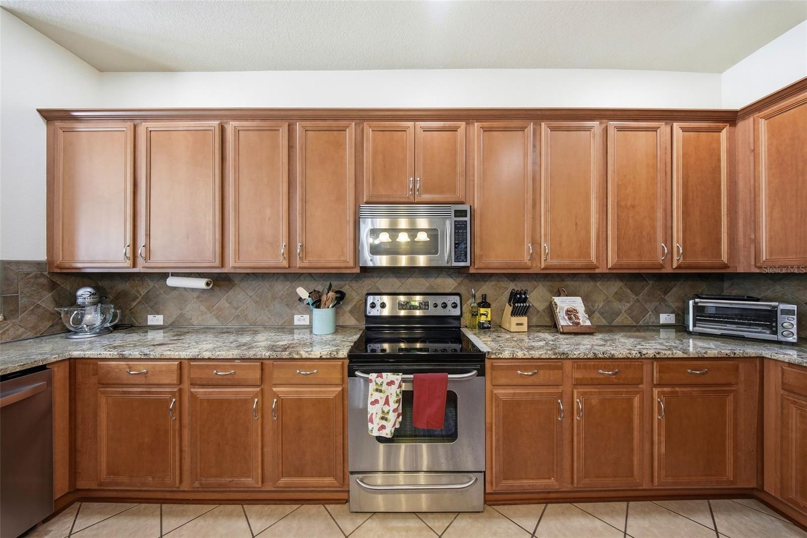 Image 17 of 51 For 7544 Whispering Wind Drive