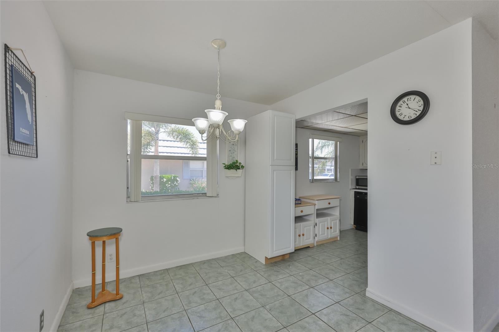 Image 13 of 40 For 1802 Bedford Terrace 177
