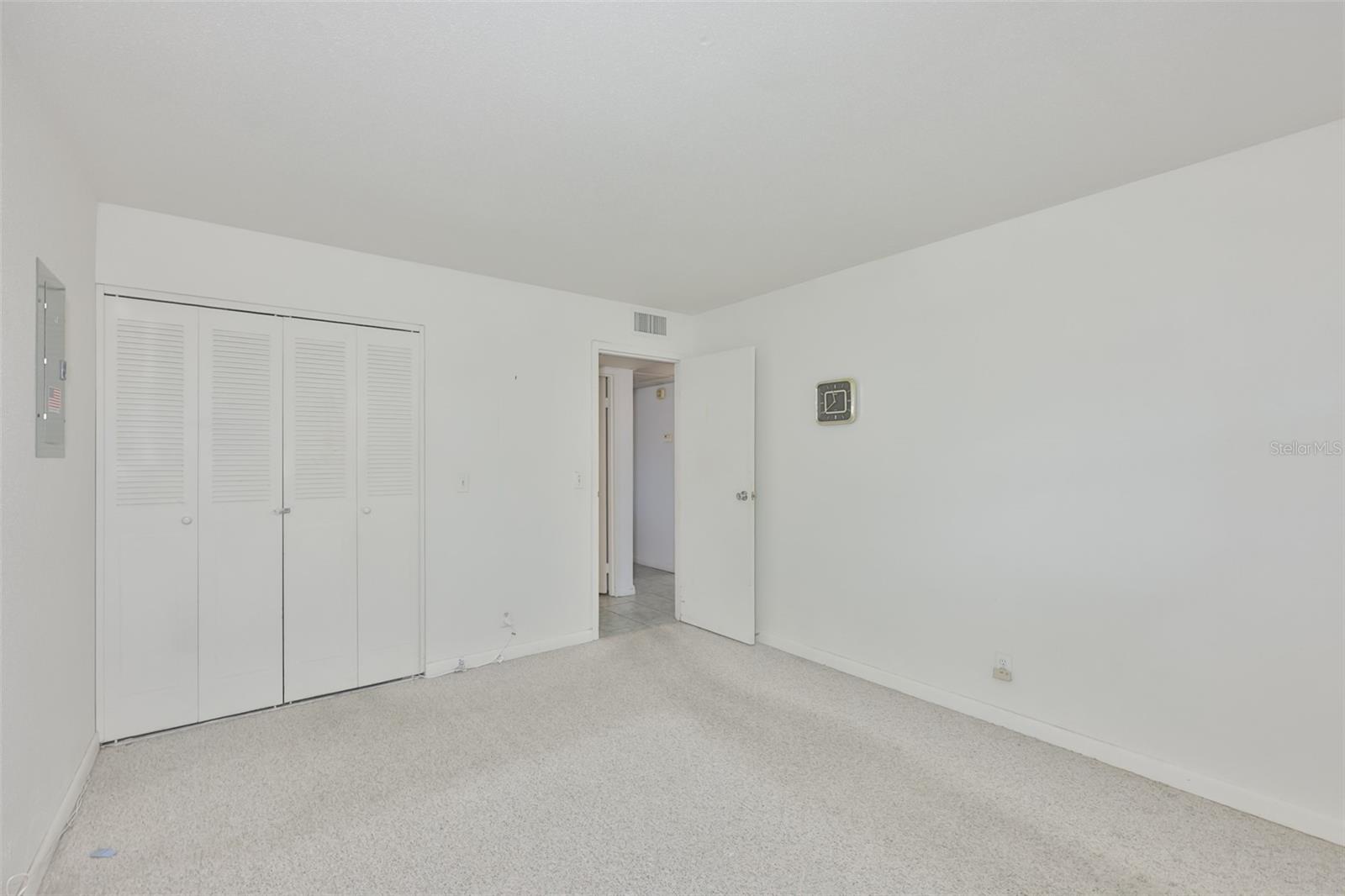 Image 4 of 40 For 1802 Bedford Terrace 177