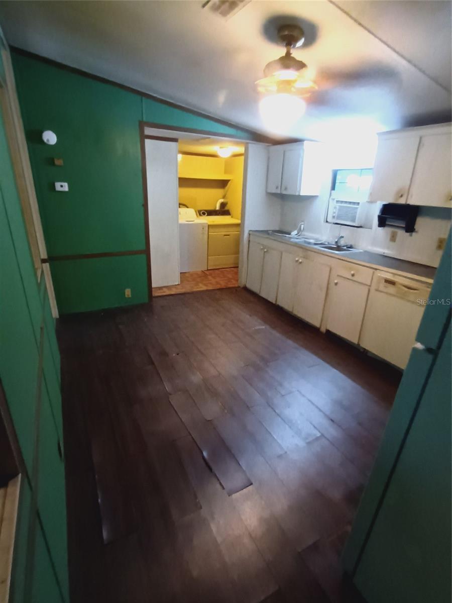Image 9 of 22 For 3128 Cr 418  