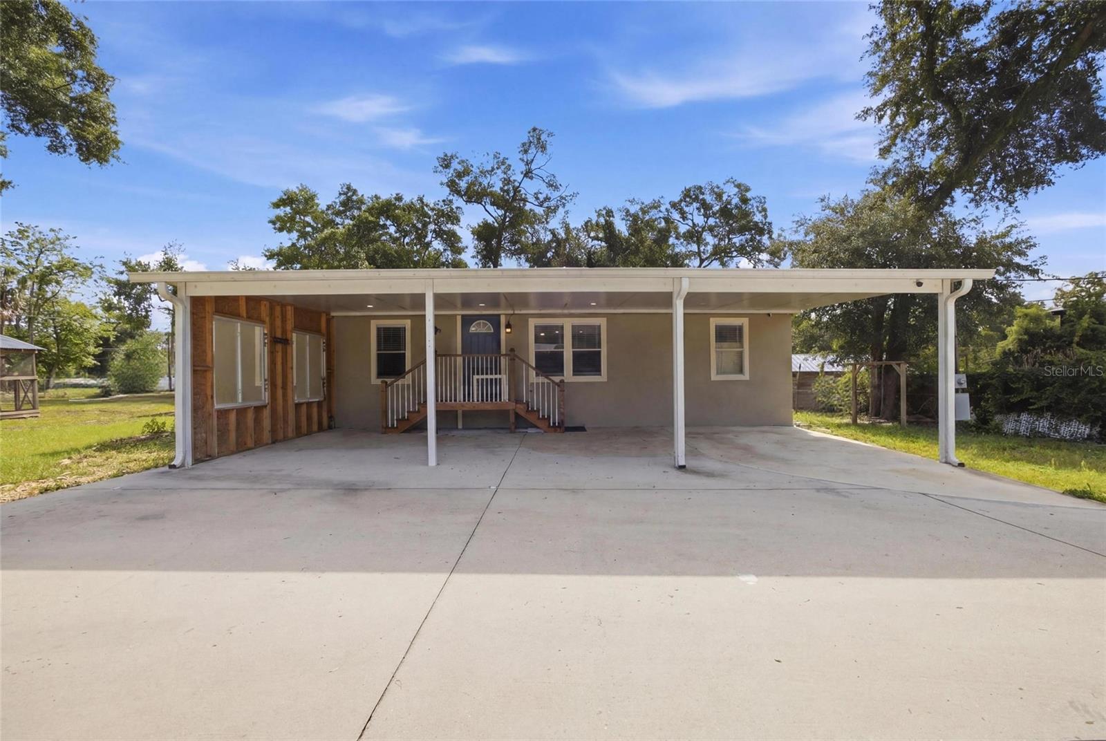Image 2 of 35 For 11821 Grovewood Avenue