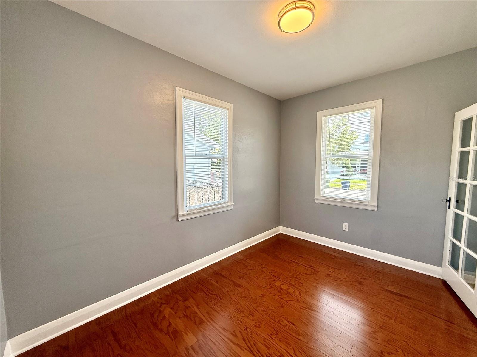 Image 12 of 24 For 2323 North B Street