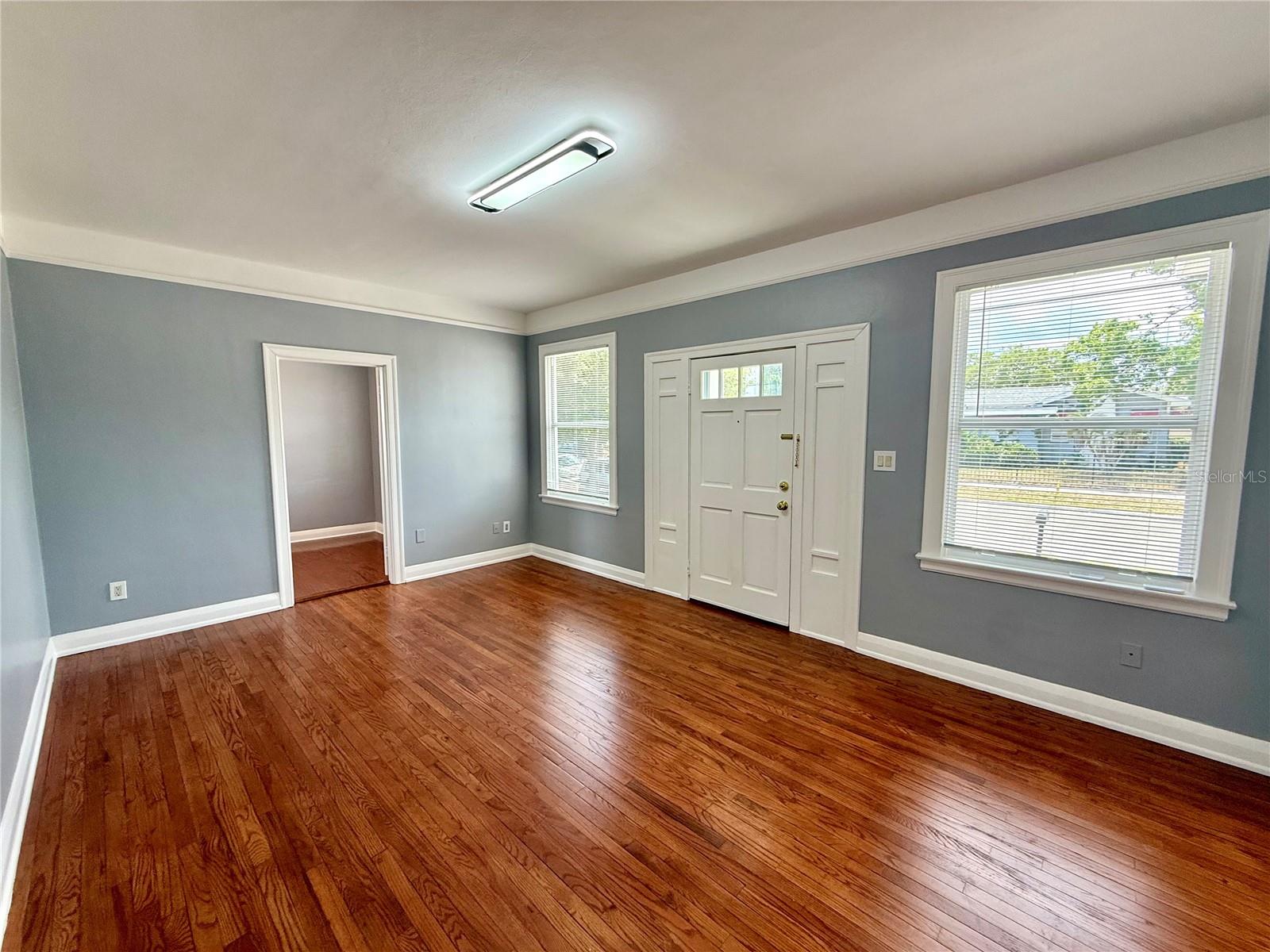 Image 2 of 24 For 2323 North B Street