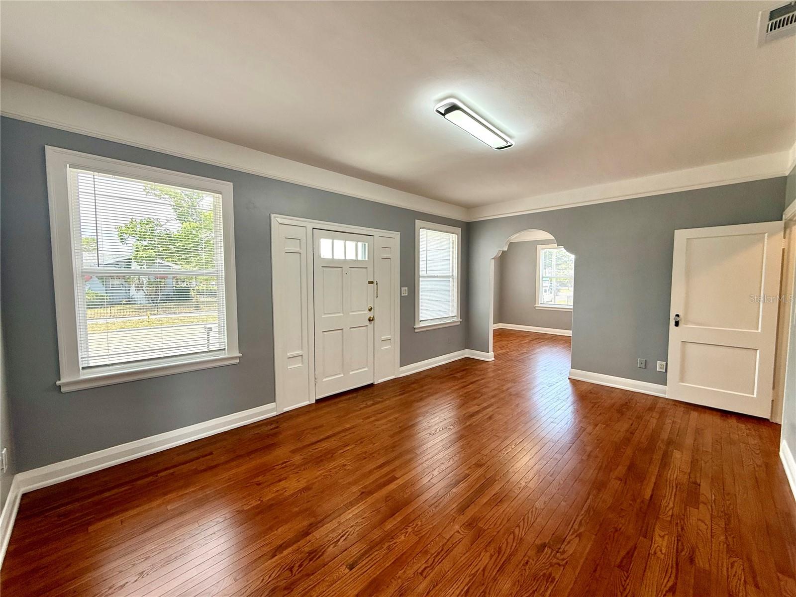 Image 4 of 24 For 2323 North B Street